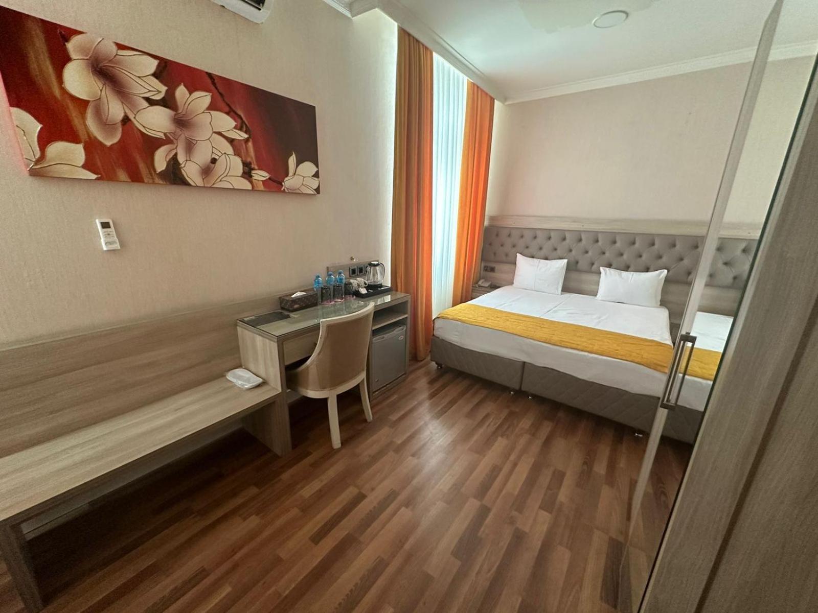 Hotel Empire Business باكو المظهر الخارجي الصورة